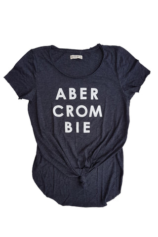 Abercrombie & Fitch EMBROIDERED LOGO TEE