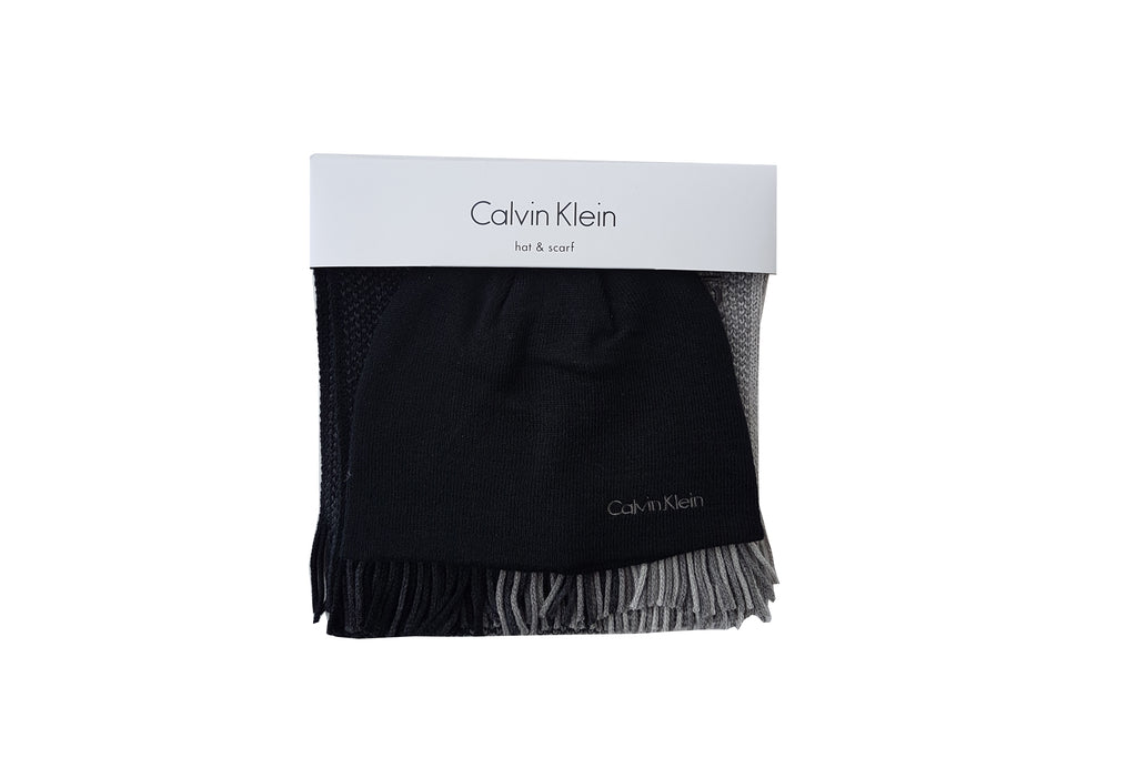 Calvin Klein Black & Gray Ombre Scarf & Hat