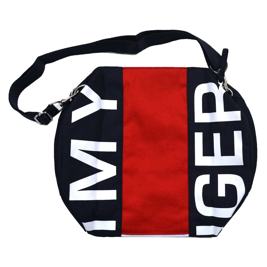 Tommy Hilfiger Duffle Bag With Signature Coloring